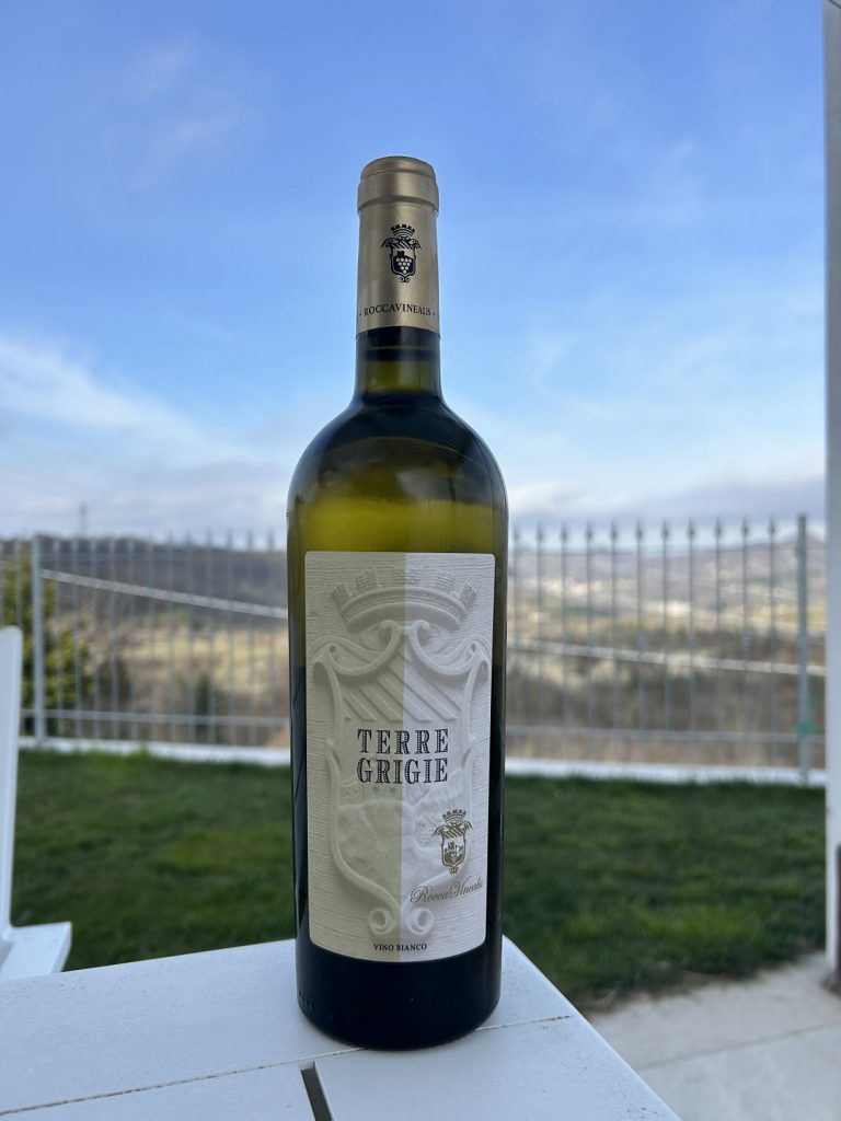 Azienda Agricola RoccaVinealis Roccavignale - Provincia di Savona Coltivazione di Granaccia e Vermentino – Terre Grigie